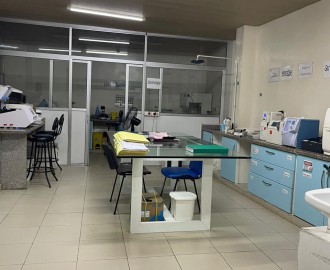Le Laboratoire et la Banque du sang